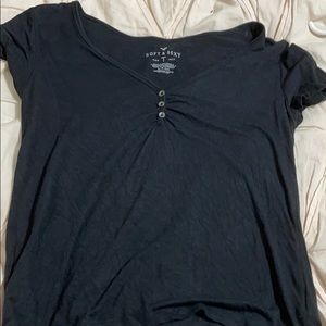 v-neck black soft t shirt